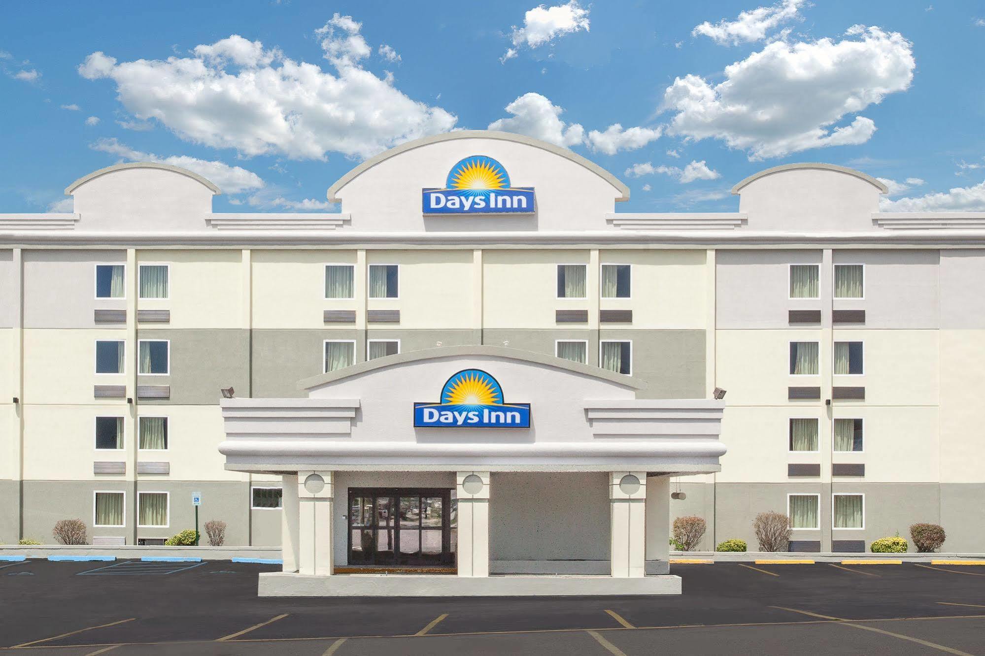 Days Inn By Wyndham Wilkes Barre Εξωτερικό φωτογραφία