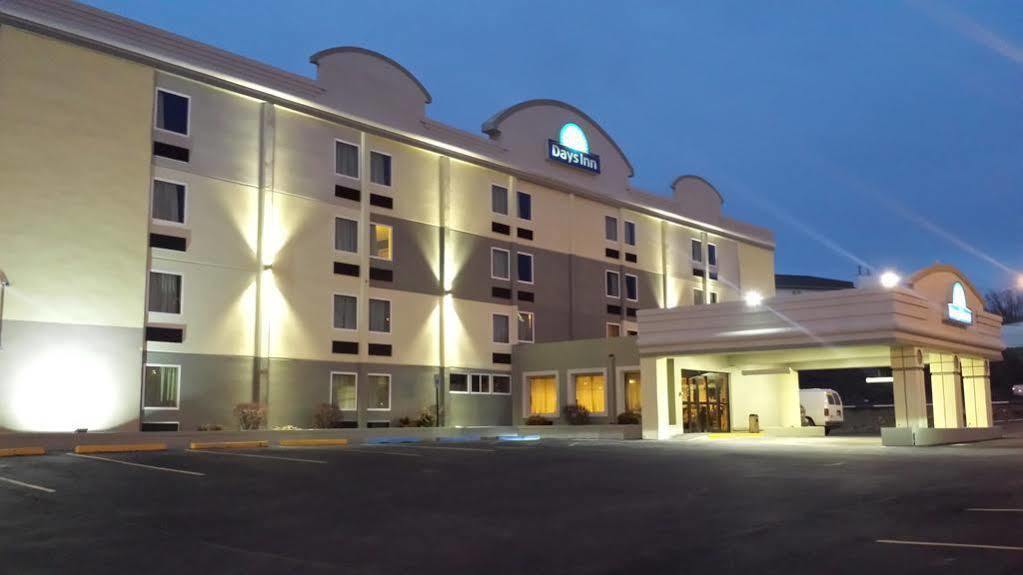 Days Inn By Wyndham Wilkes Barre Εξωτερικό φωτογραφία